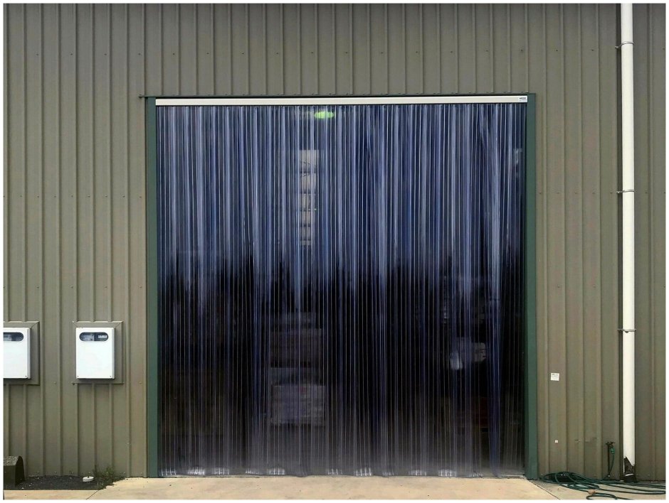 ПВХ завеса морозостойкая (рифленая) 2x200