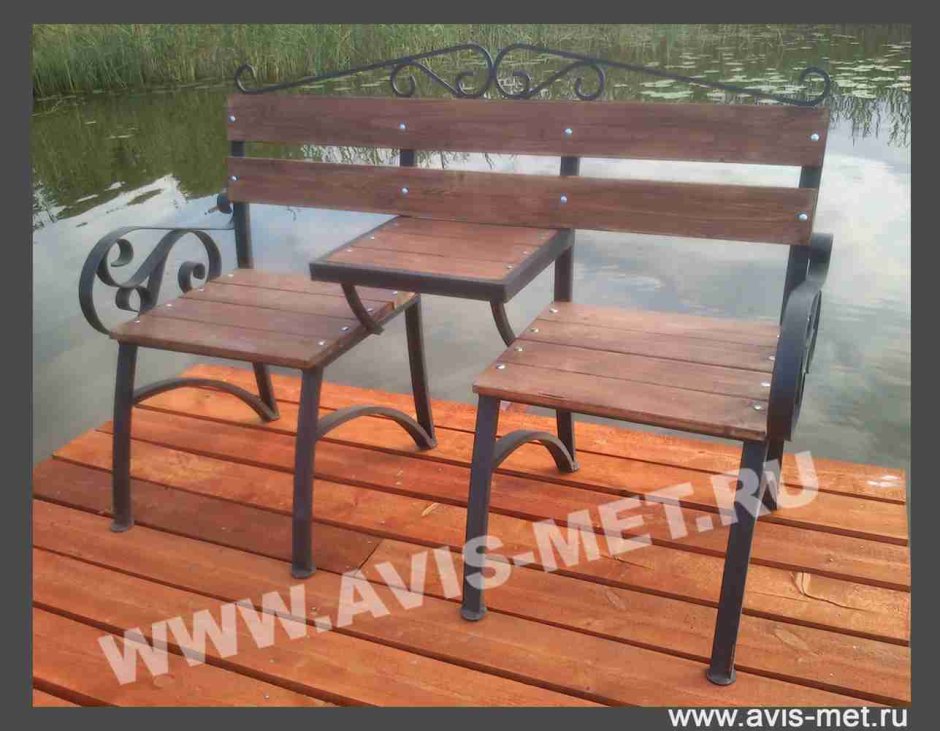 Скамейка со столиком из профильной трубы