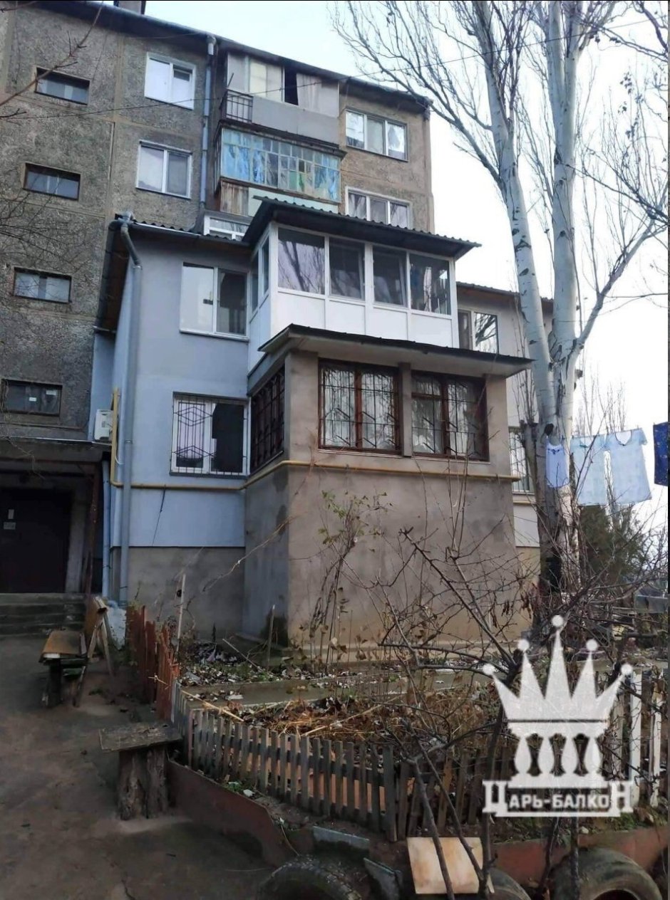 Пристрой балкона на первом этаже