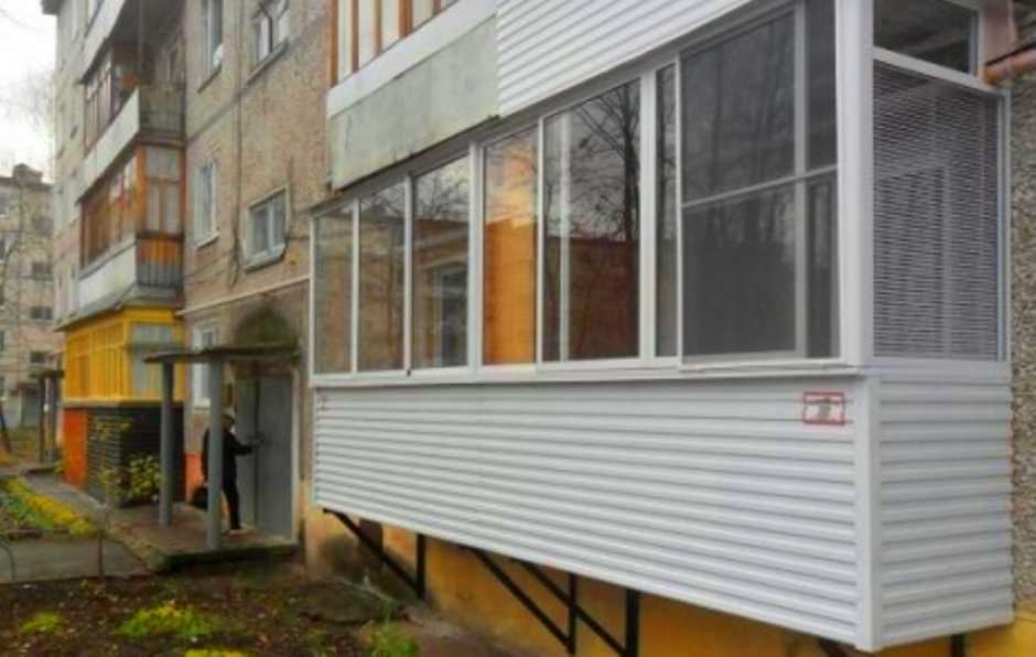 Пристроенный балкон