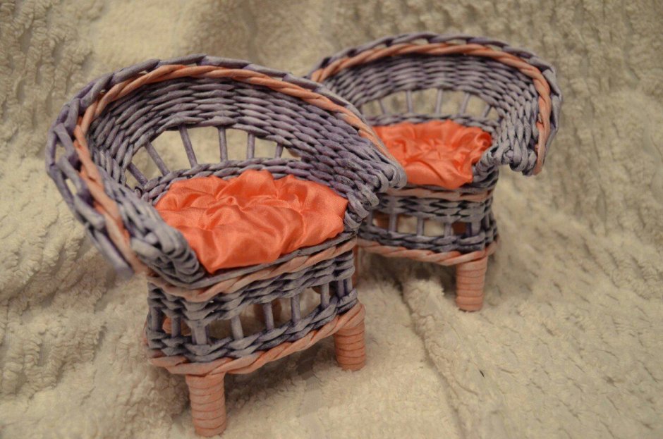 Новогодние плетенки из газетных трубочек