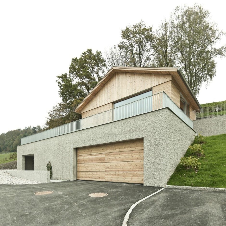 Гараж на склоне