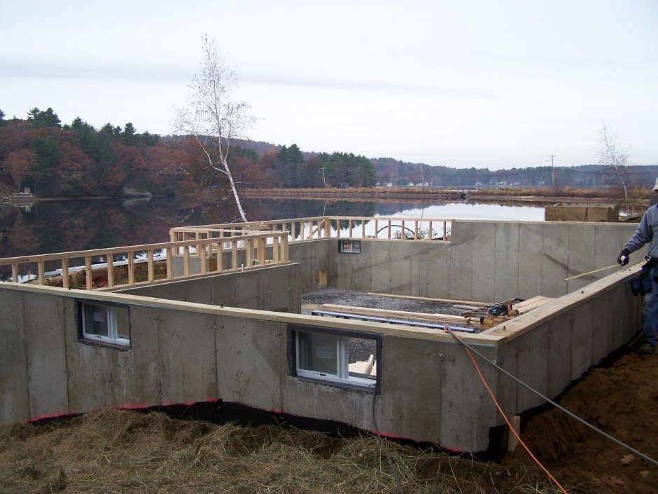 Фундамент на склоне