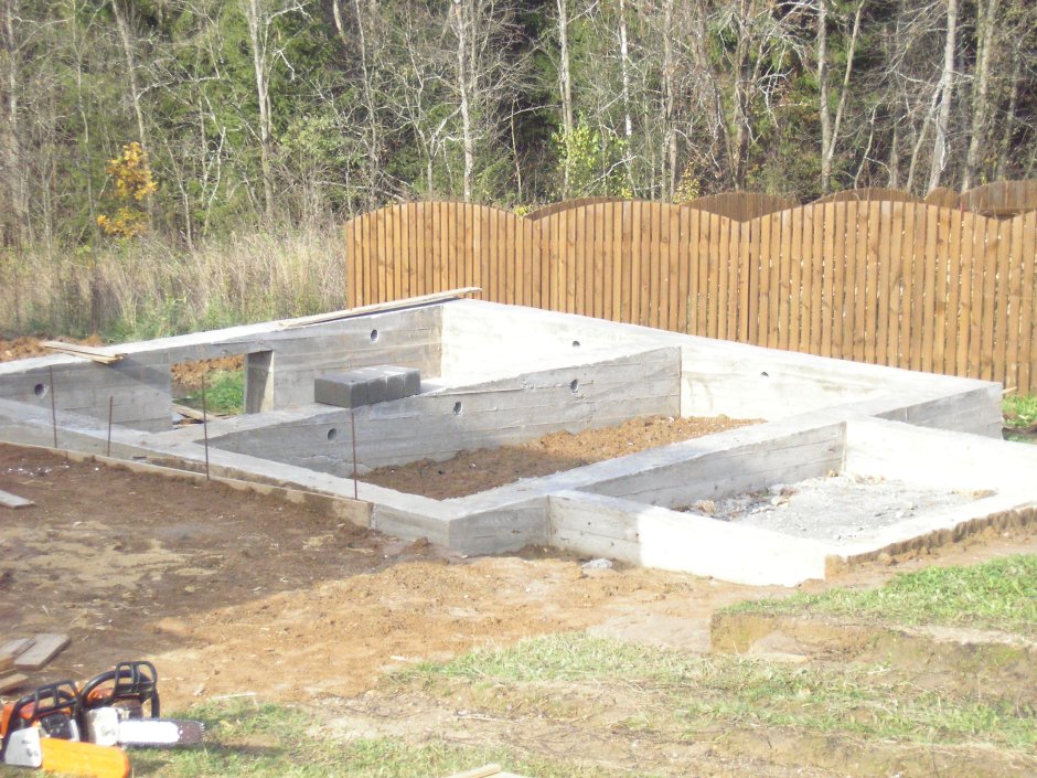 Фундамент на склоне