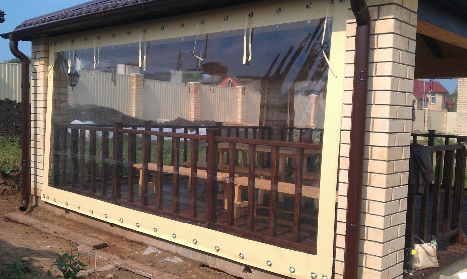 Прозрачная пленка для веранды