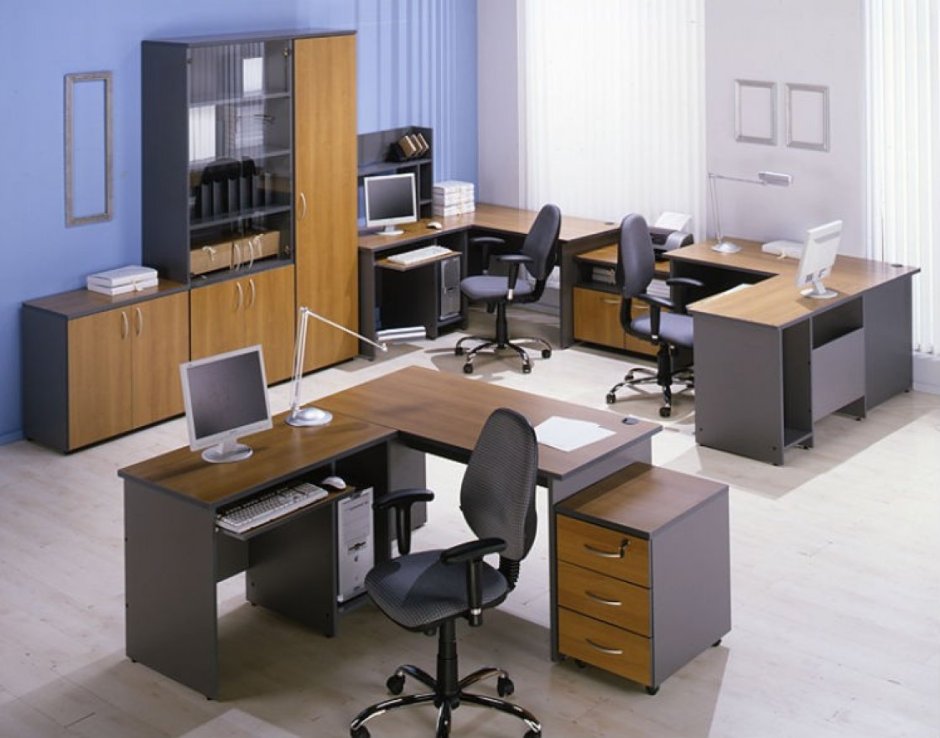 Расположение столов в офисе