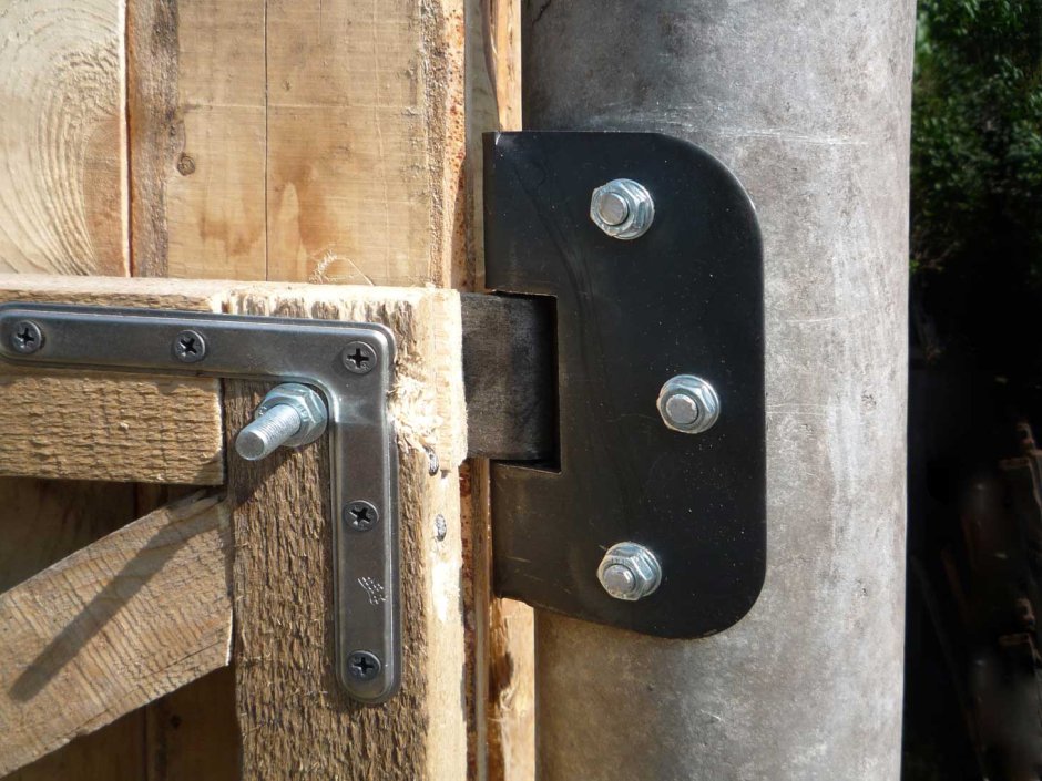 Петли для деревянных ворот распашных