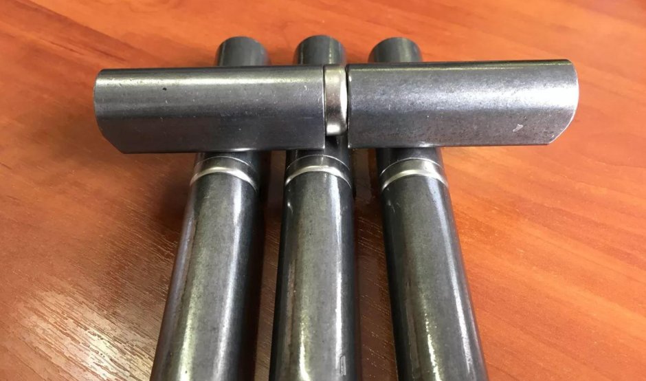 Петля Гаражная приварная 40х180