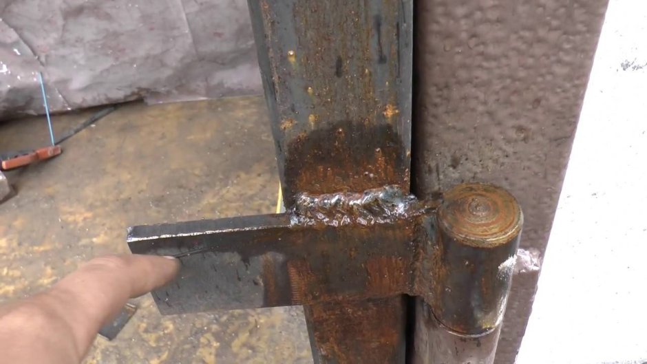 Приварка петель к воротам 300кг