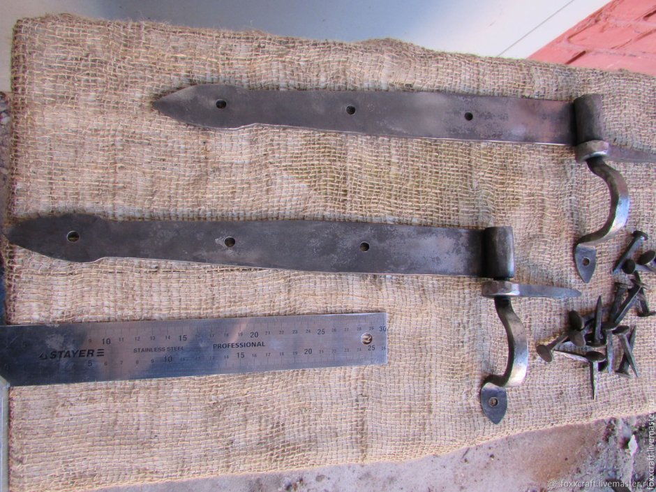 Дверные петли кованые 1800х