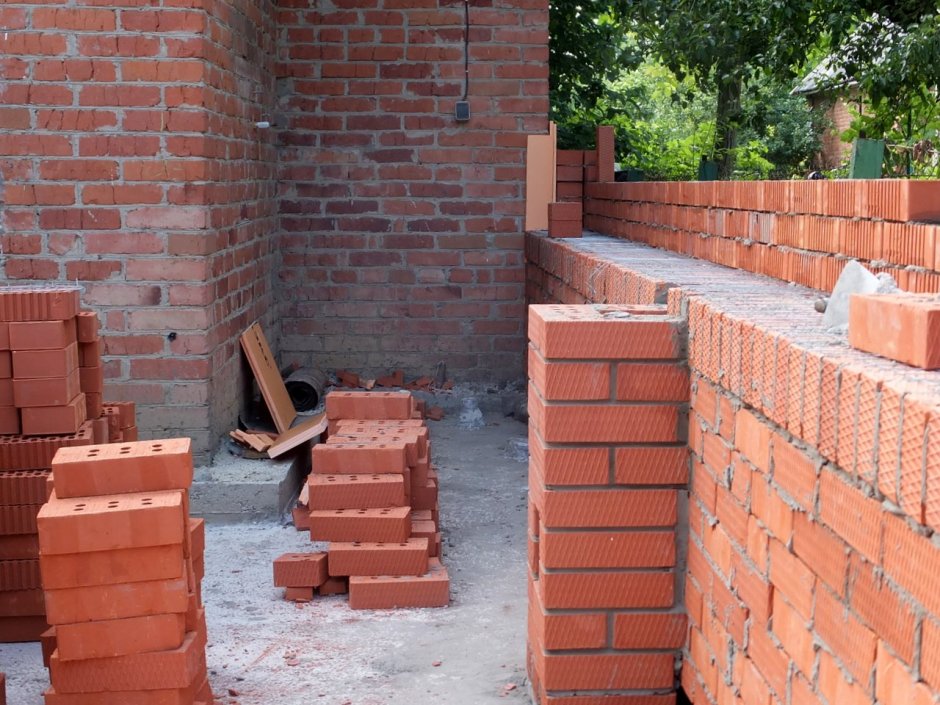 Кирпичная стена в полкирпича толщина