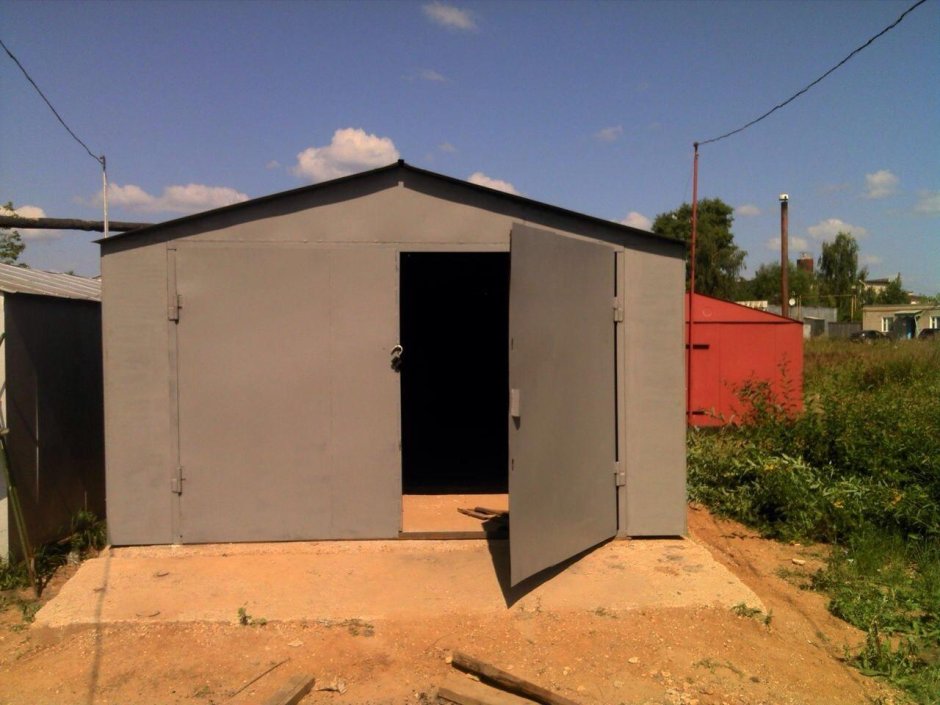 Новый металлический гараж