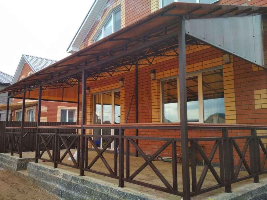 Терраса из поликарбоната пристроенная к дому