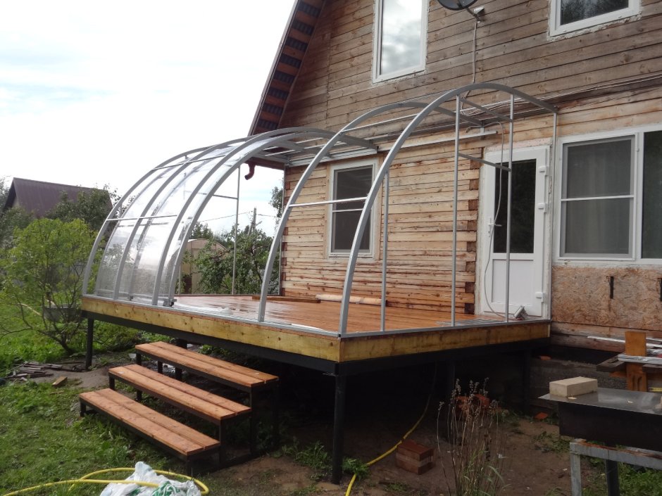 Терраса к дому из металла