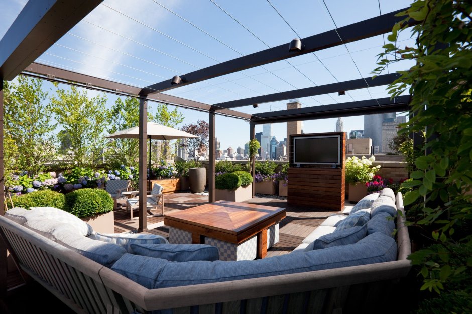 Веранда в темных тонах