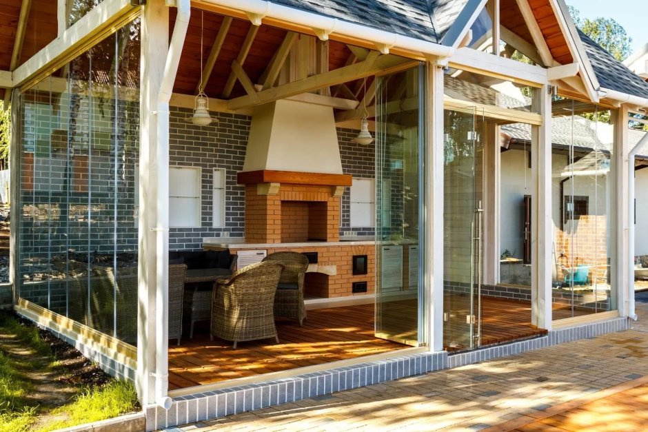 Навес над террасой из поликарбоната