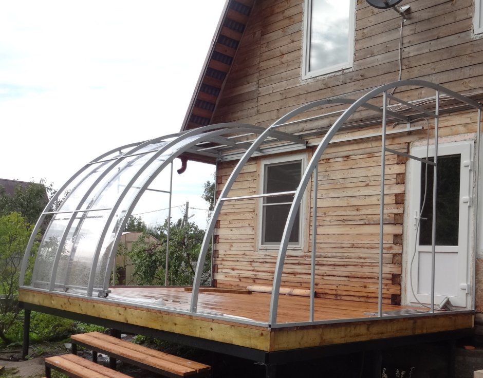 Крыша из поликарбоната для террасы