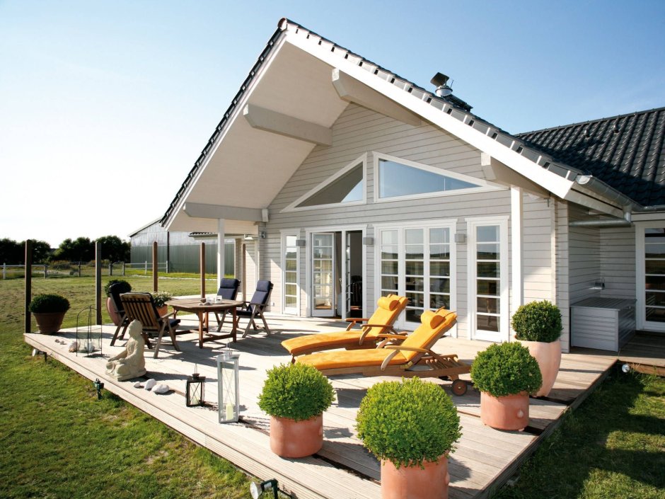 Дома в скандинавском стиле с террасой