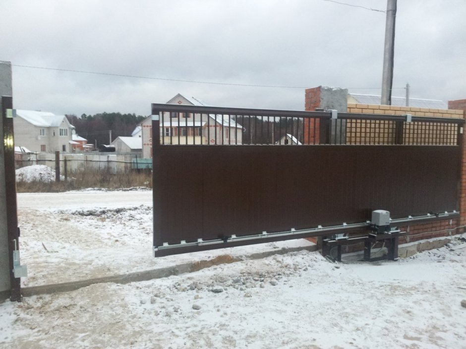 Раздвижные ворота зимой