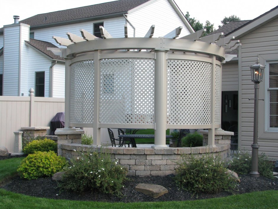 Полукруглый навес пергола
