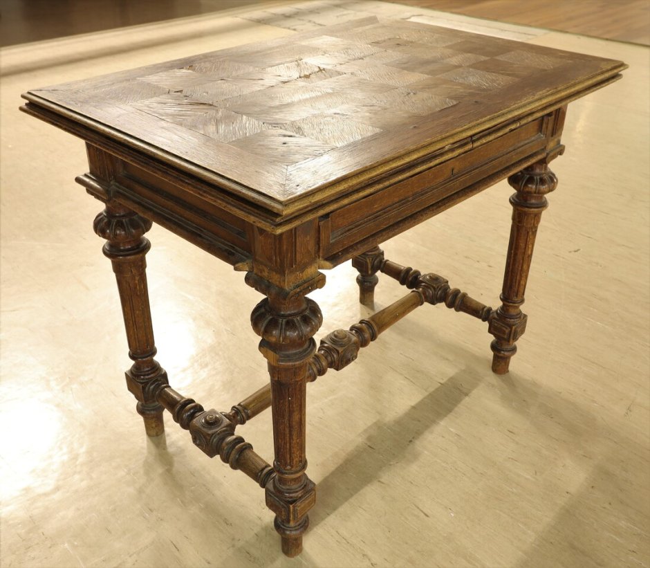 Антикварный раздвижной стол