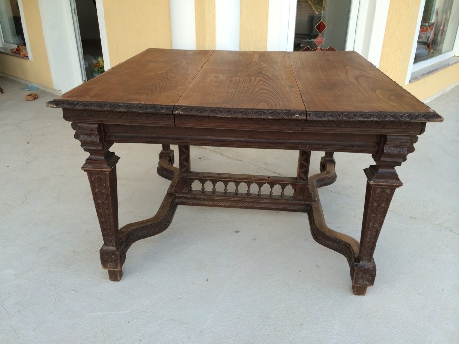 Антикварный стол
