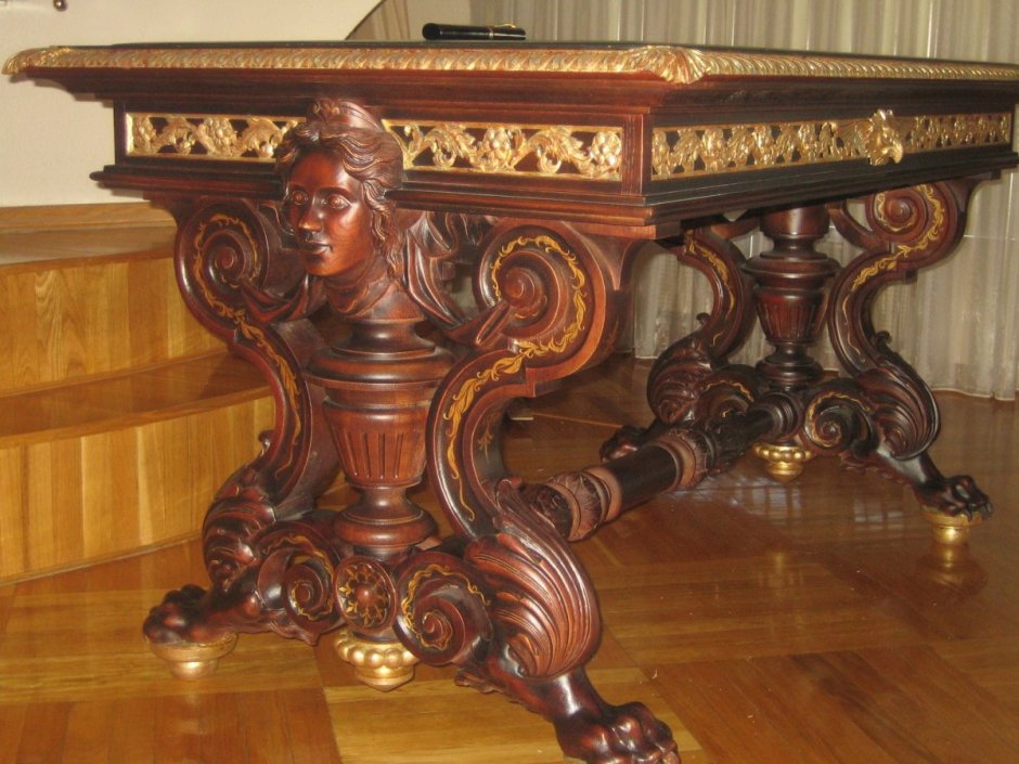 Резная мебель из дерева