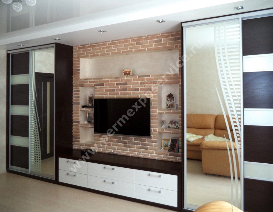 Шкаф с телевизором в спальню