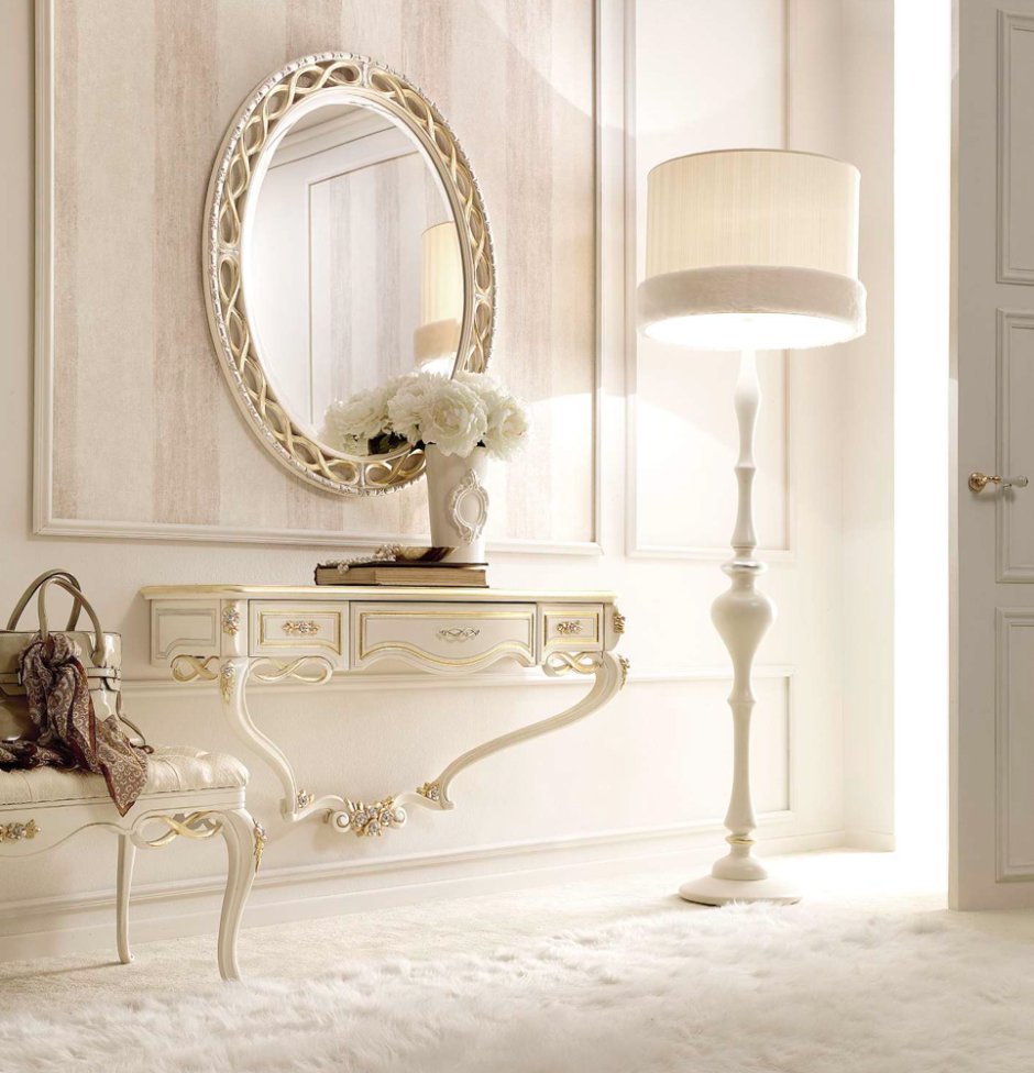 Savio Firmino консоль