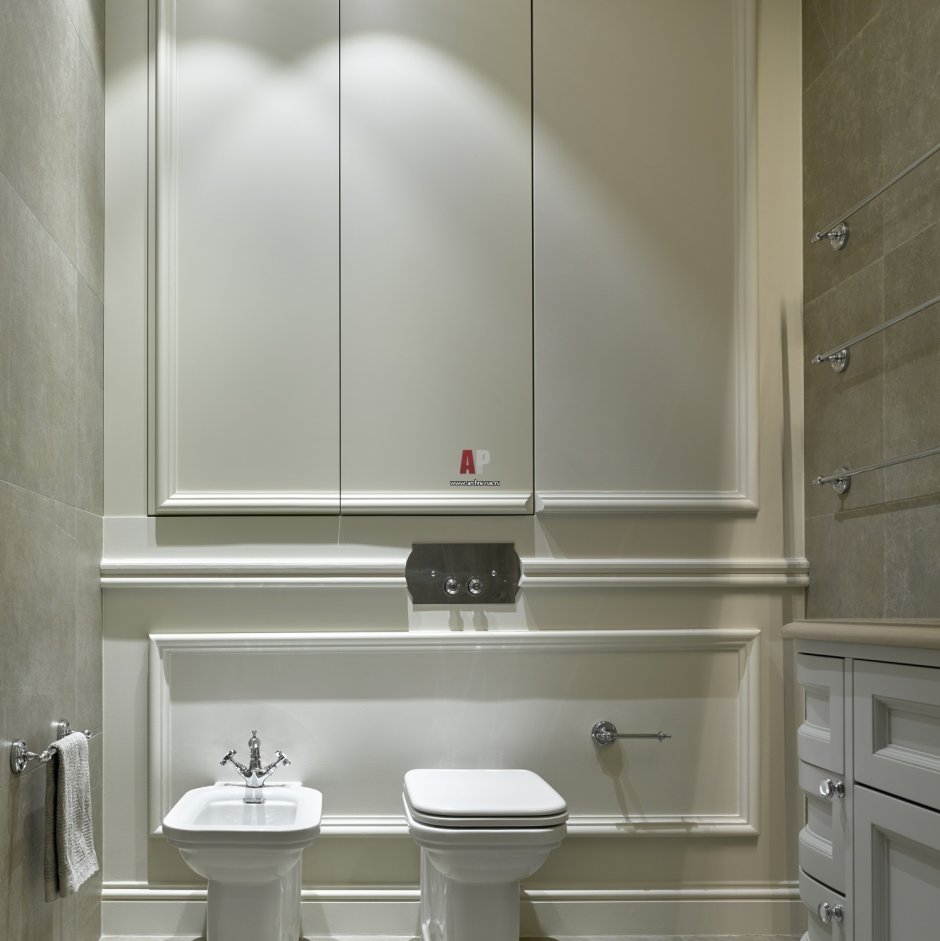 Унитаз в ванной комнате