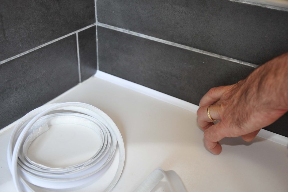 Герметизация ванны силиконом