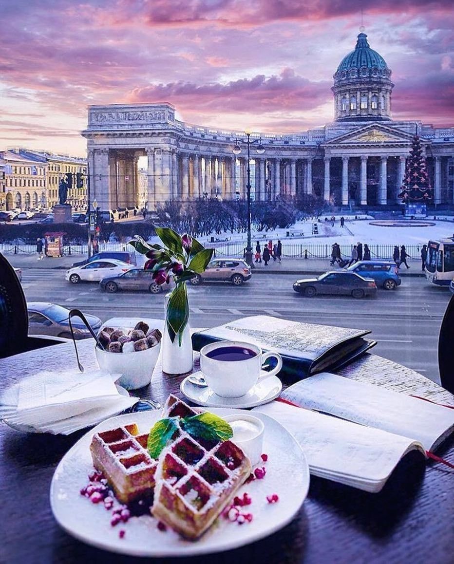 Кафе с видом на Исаакиевский собор