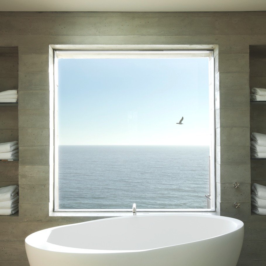 Окно в ванной