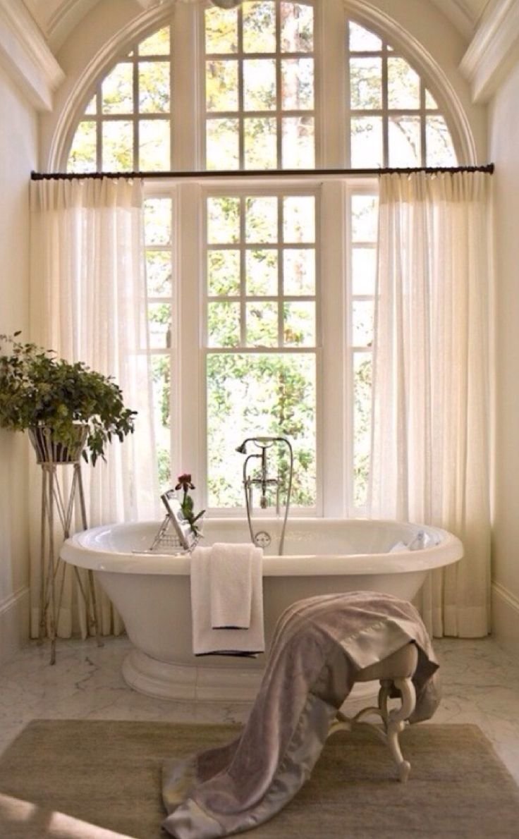 Арочные окна в интерьере