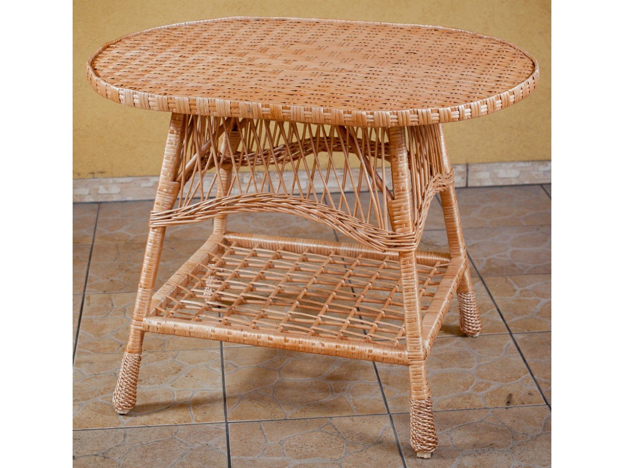 Столик лоза. Мебель из ивовой лозы. Плетеный столик. Плетеные столы из лозы. Плетёная мебель из лозы.
