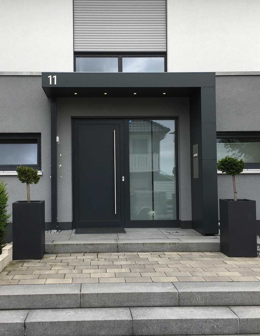 Современная входная группа