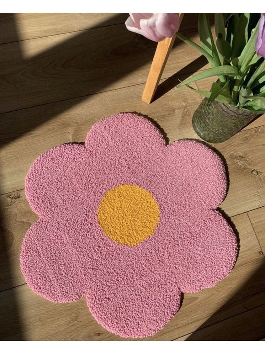 Ковер в виде розы