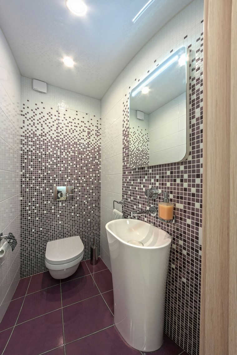 Маленькая ванная комната мозаика