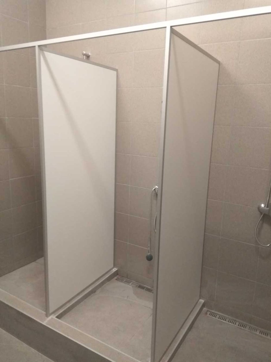 Пластиковые перегородки для туалета