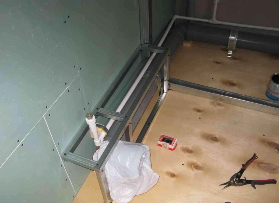 Каркас короба для труб в ванной