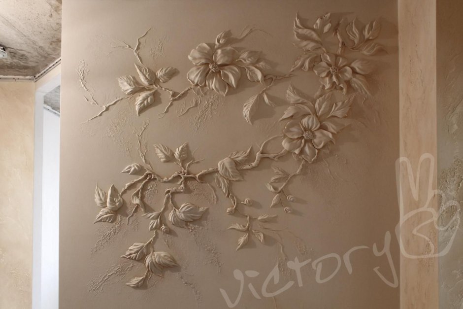 Декор стыков на потолке