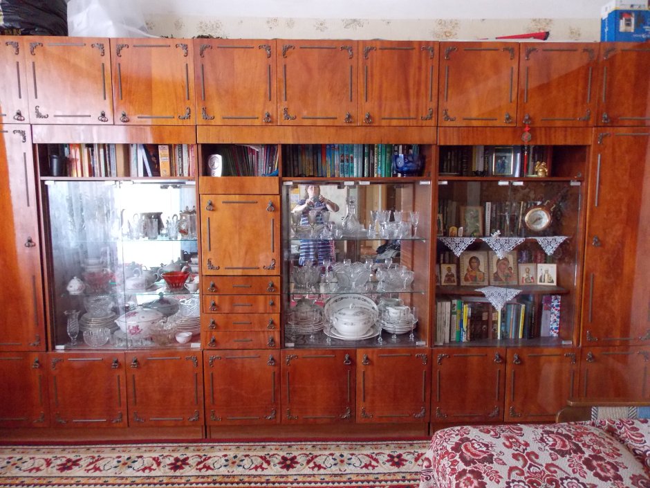 Советский шкаф стенка