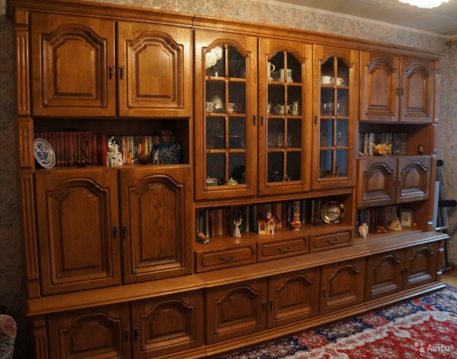 Югославская стенка Елена