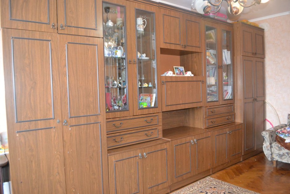 Стенка румынская Питешть