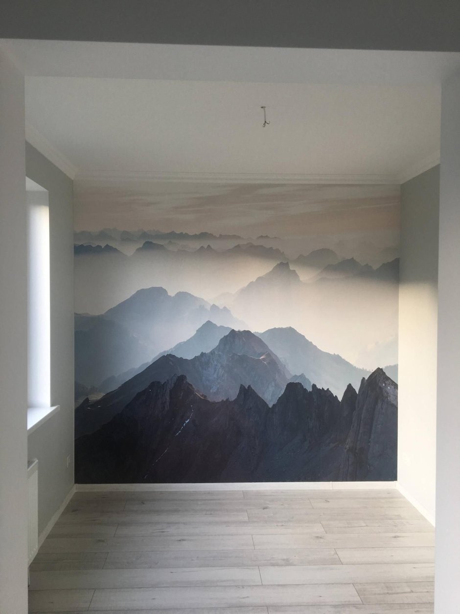 Пейзаж на стене