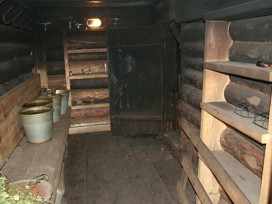 Предбанник в деревенской бане
