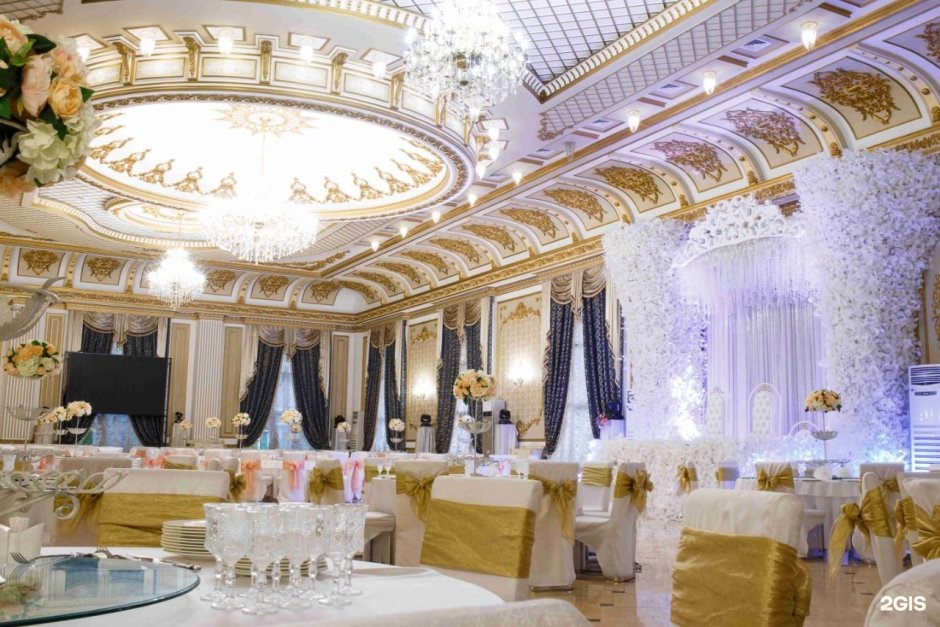 Голден Палас банкетный зал