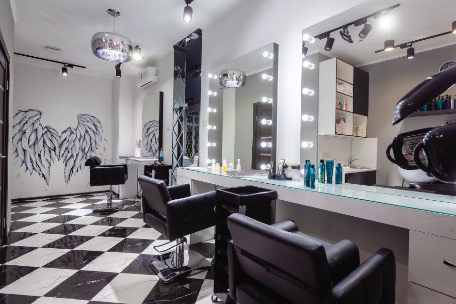 Салон красоты Дивайн Маршала Жукова 68