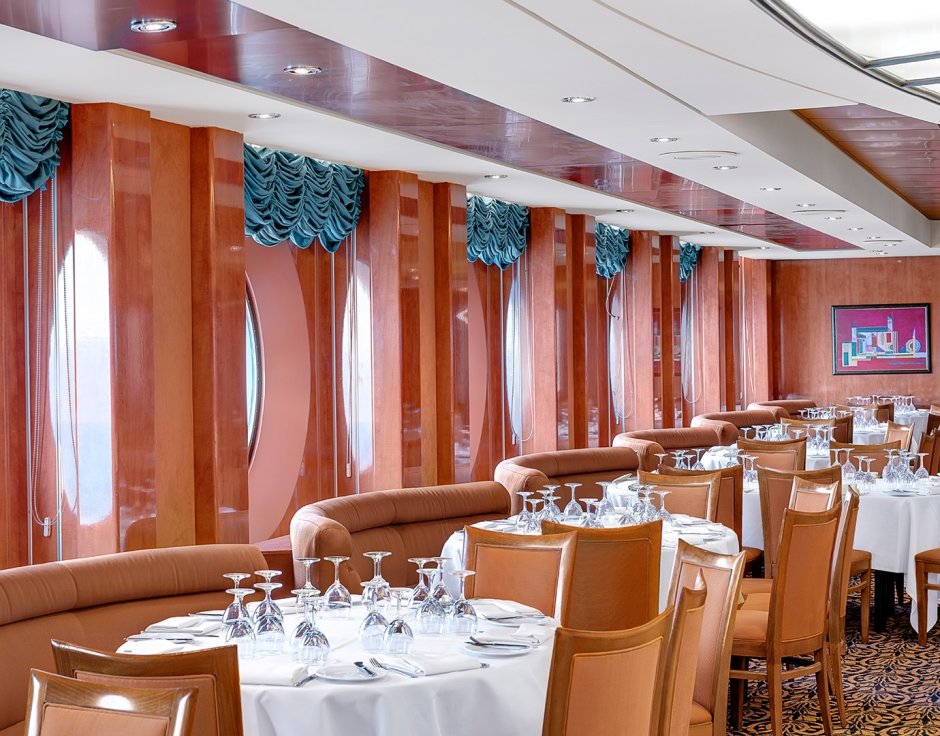 Круизный лайнер MSC poesia 2022