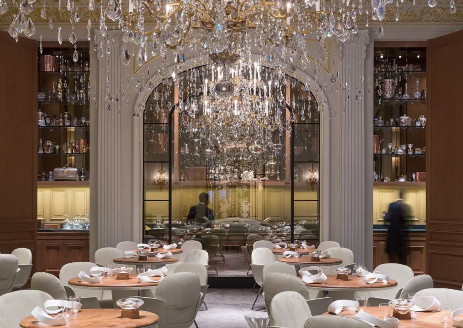 Alain Ducasse au Plaza Athenee Париж Франция